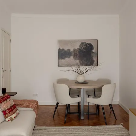 Appartamento Lisbon Riverside Retreat 2br In Almada