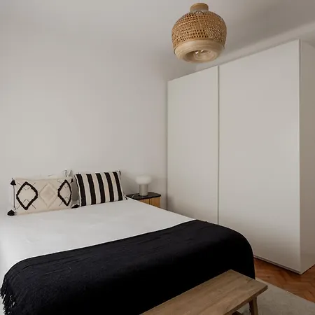 Appartamento Lisbon Riverside Retreat 2br In Almada