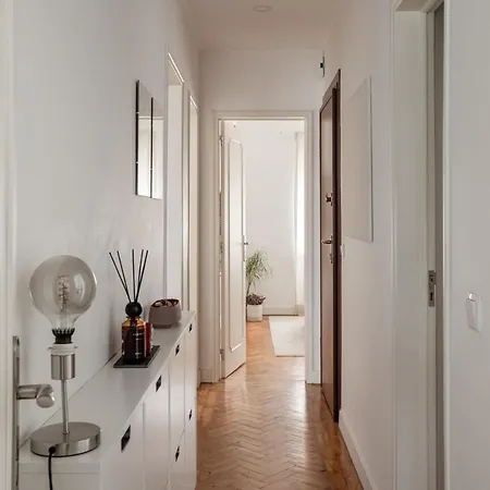 Διαμέρισμα Lisbon Riverside Retreat 2br In Αλμάδα