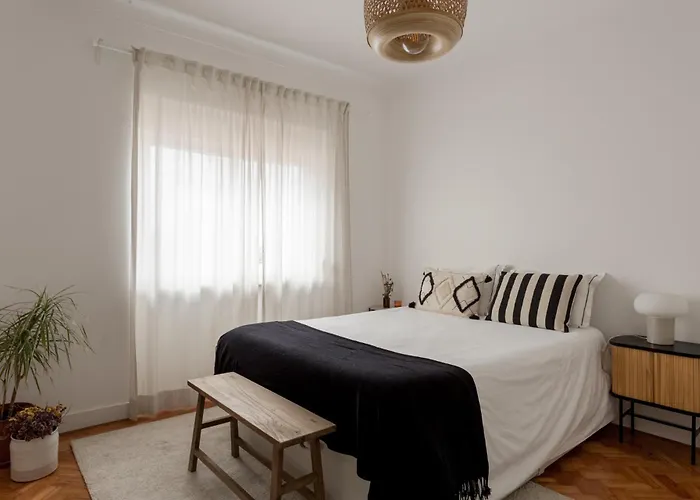 Lisbon Riverside Retreat 2br In