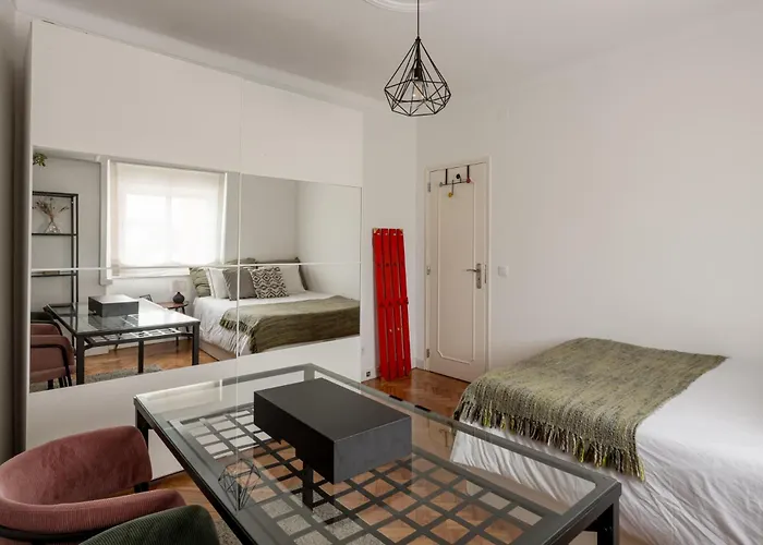 Lisbon Riverside Retreat 2br In